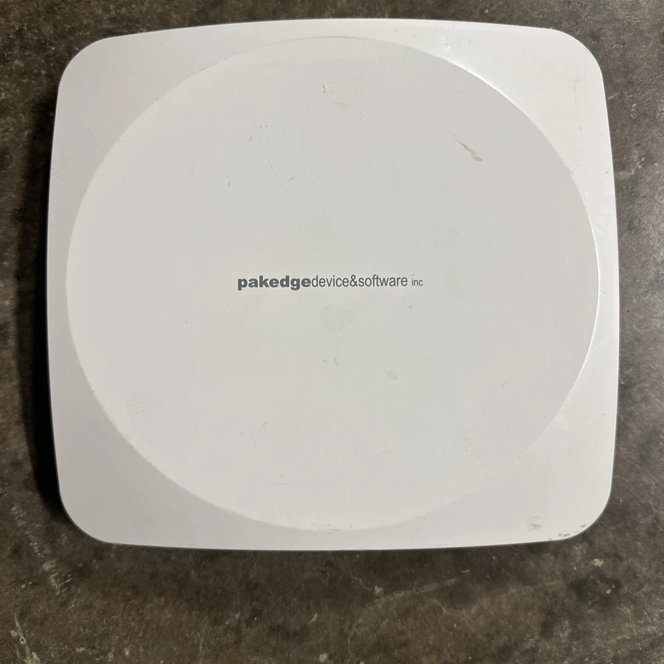 Pakedge WK-1 Dual Band Indoor Wireless Access Point - Image 1 of 3