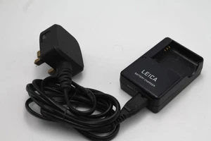 Leica Battery Charger Model No: BC-DC4-E & Power Supply - Picture 1 of 2
