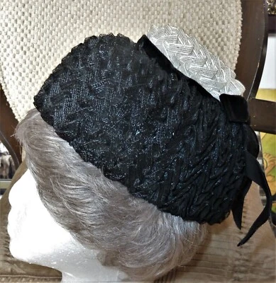 Sombrero Dayne vintage años 50 mujer calavera estilo negro/blanco cinta terciopelo Foto 1 de 4