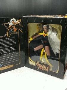 Marvel Comics Famous Cover Series X-Men Storm Toy Biz 1997 8" Poseable Figure  - Picture 1 of 10