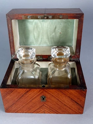 Coffret à senteurs / parfum flacons Baccarat, bois de rose XIXe siècle C059 - Photo 1/4