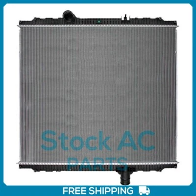 Радиатор для Kenworth T680 / Peterbilt 579 - 2018 и выше - оригинальный номер HK179001 - Изображение 1 из 4