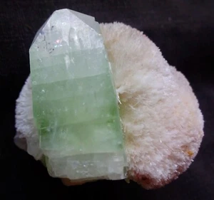 STUNNING GREEN APOPHYLLITE CUBE ON MORDONITE BALL MINERALS SPECIMEN+17.3 - Picture 1 of 4
