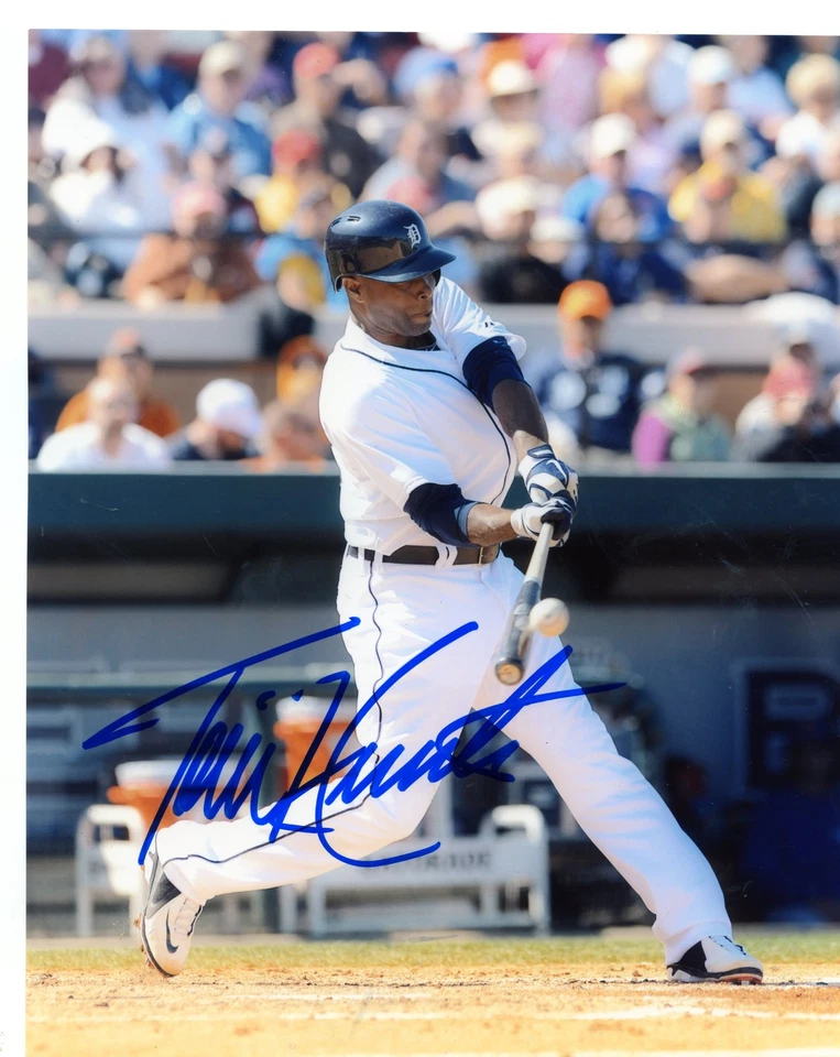 TORII  HUNTER    DETROIT  TIGERS SIGNED  hitting B  8X10 PHOTO - Image 1 of 1