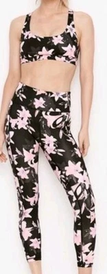 Victoria’s Secret Leggings Esenciales Estampado Floral Talla 6 Negro y Rosa Foto 1 de 4