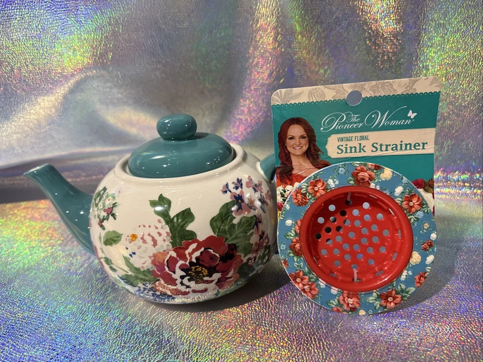 The Pioneer Woman 111263.01R Teapot