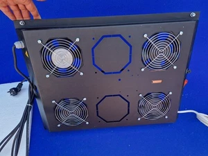 220VAC Kühleinheit Lüfter für 19"-Rack Deckenmontage 4x 24W temperaturgeregelt - Afbeelding 1 van 11