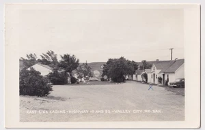 NORTH DAKOTA VALLEY CITY CABINS ECHTFOTO 1957 AN G. LESLIE, OSHAWA ONTARIO - Bild 1 von 2