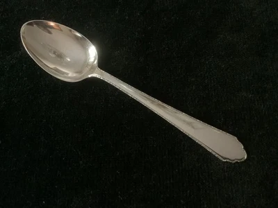 Lunt WILLIAM AND MARY teaspoon(s) - Pat'd 1921 - Image 1 of 3