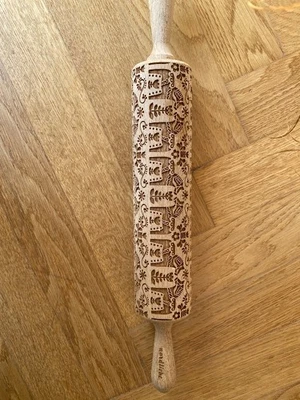 Nordliebe Nudelholz Teigrolle Holz mit Muster 43cm Beige Backen Küche - Bild 1 von 3