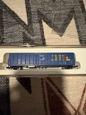 Con-Cor 001-148205-7 N Scale Train 57'Mech Reefer Golden West Service #VCY 25074 - Image 1 of 2