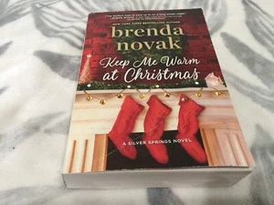 Keep Me Warm at Christmas, Paperback by Novak, Brenda, Brand New E27 - Imagen 1 de 3