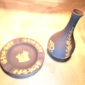 WEDGWOOD Blue Jasperware Queensware Border Ashtray & Open Trumpet Miniature Vase - Picture 1 of 6
