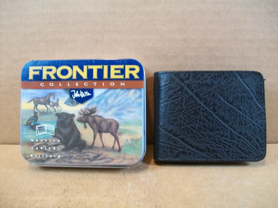 Coleção Frontier ~ John Weitz ~ Dobra de Couro Preto ~ Em Estanho Metal - Imagem 1 de 4