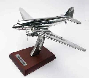 Douglas DC-3, 1935, 1:200 Atlas - Picture 1 of 2