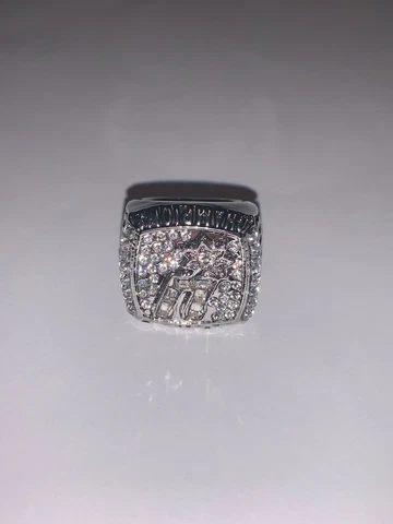 2003 San Antonio Spurs Replica World Championship Player Ring Size 11 Cover