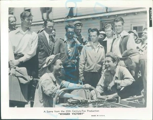 Original Publicity photo 1944 Film Winged Victory 10*8" - Imagen 1 de 2