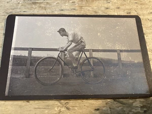 cdv carte de visite boy on a bicycle. cyclist. bike. - Picture 1 of 3