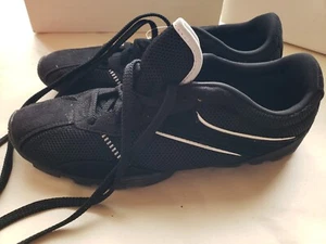 Scarpe da ginnastica CROSS TREKERS taglia 7 ~ nere mai indossate - Foto 1 di 7