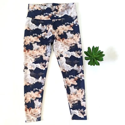 Onzie Hot Yoga Leggings de tiro alto Estampado de flores nómadas Gráfico Tobillo apretado 7/8 XL Foto 1 de 4