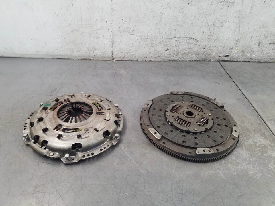 2003 雪佛兰 Corvette C5 Luk 离合器飞轮组件 #9567 — 第 1/4 张图片