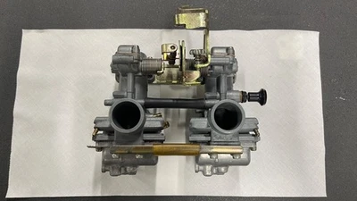 Carburadores Yamaha RZ350R OEM VM26 - Totalmente restaurados con kit Keyster y extras Foto 1 de 4