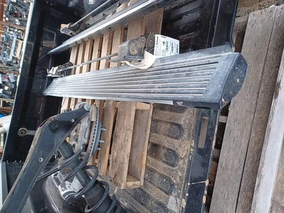 Pasajero derecho Jeep Grand Wagoneer 2024 estribo eléctrico 2992925 Foto 1 de 2