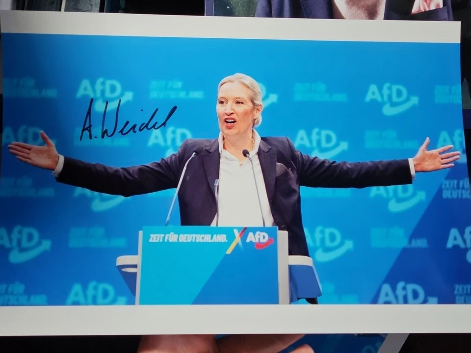 Alice Weidel Autogramm 20x30 cm handsigniertes Großfoto - Bild 1 von 1