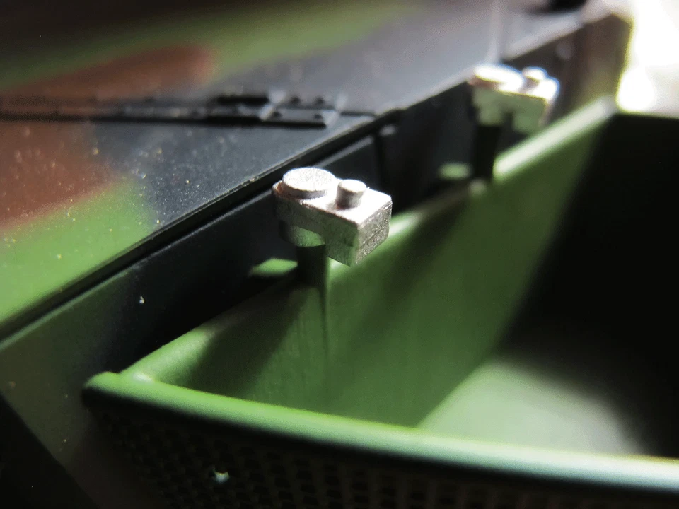 MARKENLOS HL Bundeswehr Leopard 2A6 Staukasten Riegel Metall Kit RC Panzer Zubehör 1/16