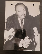 MARTIN LUTHER KING JR 1964 CIVIL RIGHTS VINTAGE PHOTO GREAT POSE ORIGINAL