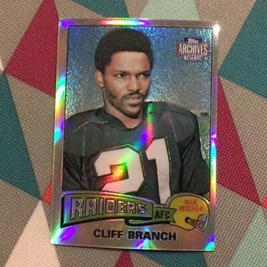 2001 Topps Archives Reserve Refractor Cliff Branch #17 RC reprint 1975 raiders - Picture 1 of 2