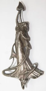 ABSOLUT ART NOUVEAU "LADY WITH FLOWER" WHITE METAL LOVEALY AND RARE BROOCH - Picture 1 of 4