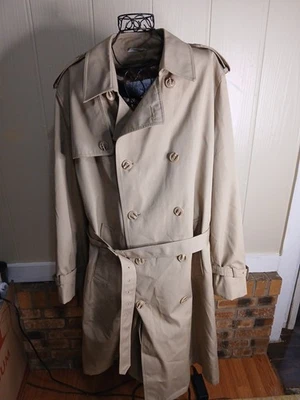 Oleg Cassini Mens  Sz 44 L  Weather Ready Khaki Vtg With Zip Lining - Image 1 of 4