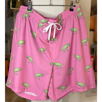 Bañador Sonoma de dinosaurio rosa y verde para hombre talla grande Foto 1 de 4