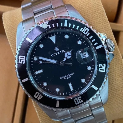 RARO CYMA 10 Bar Buzo Esfera Negra Banda Plateada Reloj Hombres De Colección Hecho en Suiza Foto 1 de 4