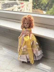 Kleine Puppe Vintage. - Bild 1 von 3