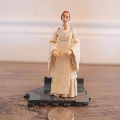 Boneco de ação Star Wars: Revenge of the Sith Mon Mothma solto - Imagem 1 de 2