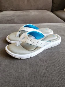 Size 7 - Nike Women's Comfort Cushioned Footbed Flip Flop Thong Sandal EXCELLENT - Picture 1 of 23