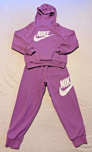 NIKE Sportswear Fleece Sweatsuit (2 PC Set) Kids Girls Purple (Sz 5-6 yr) - Foto 1 di 17