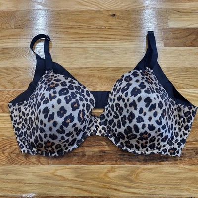 Camiseta para mujer Secret Treasures talla 40D estampado animal leopardo con aros acolchada  Foto 1 de 4