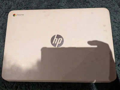 HP Chromebook Laptop 14-q010sa White - Image 1 of 4