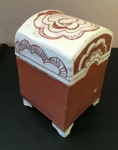 **Vintage HANDMADE POTTERY TRINKET BOX ARTIST SIGNED DECORATIVE LID SOUTHWEST - Picture 1 of 9