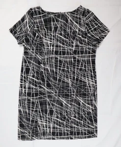 Dressbarn Women's Plus Size 16W Short Sleeve Mini Dress Black White Lines - Picture 1 of 12