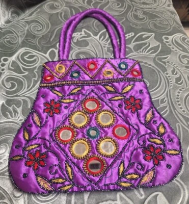 Mujer Cuentas Espejado Púrpura Bolso de Mano Bolso sin asas Fiesta Noche Informal Cartera Cremallera Foto 1 de 4