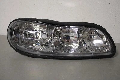 FARO HALÓGENO LADO DERECHO CHEVROLET MALIBU 1997 1998 1999 2000 2001 2002 2003 Foto 1 de 4