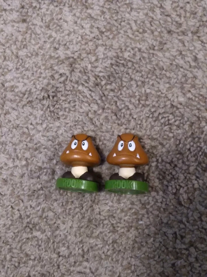 Nintendo Super Mario Bros Chess Set Replacement Piece Figure Goomba Rook Lot 2 - Image 1 of 1