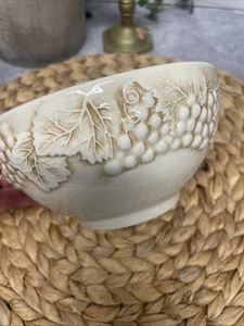 Harry & David 5.75” All Purpose Bowl Grapevine Vineyard Cream Brown Soup Cereal - Picture 1 of 6