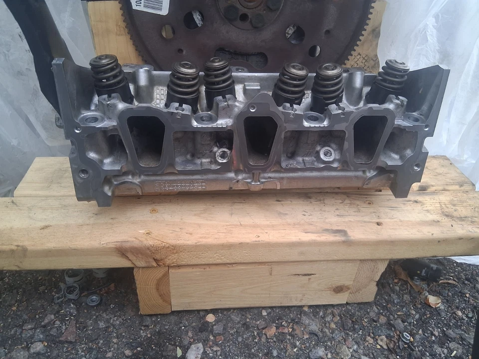 culata para 07-09 Pontiac G6 & Saturn Aura Vue Foto 1 de 4