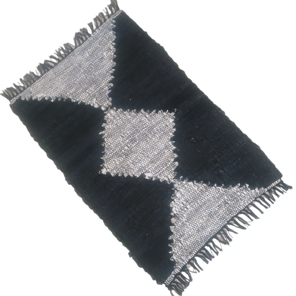 Alfombra geométrica de cuero ignífuga 24x36 pulgadas (60x90 cm) - Alfombra artística resistente al calor Foto 1 de 4