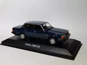 Volvo 240 GL Berline de 1986 Bleu au 1/43 de Minichamps / Maxichamps 940171405 - Imagen 1 de 5